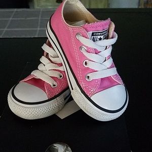 Kids sneakers